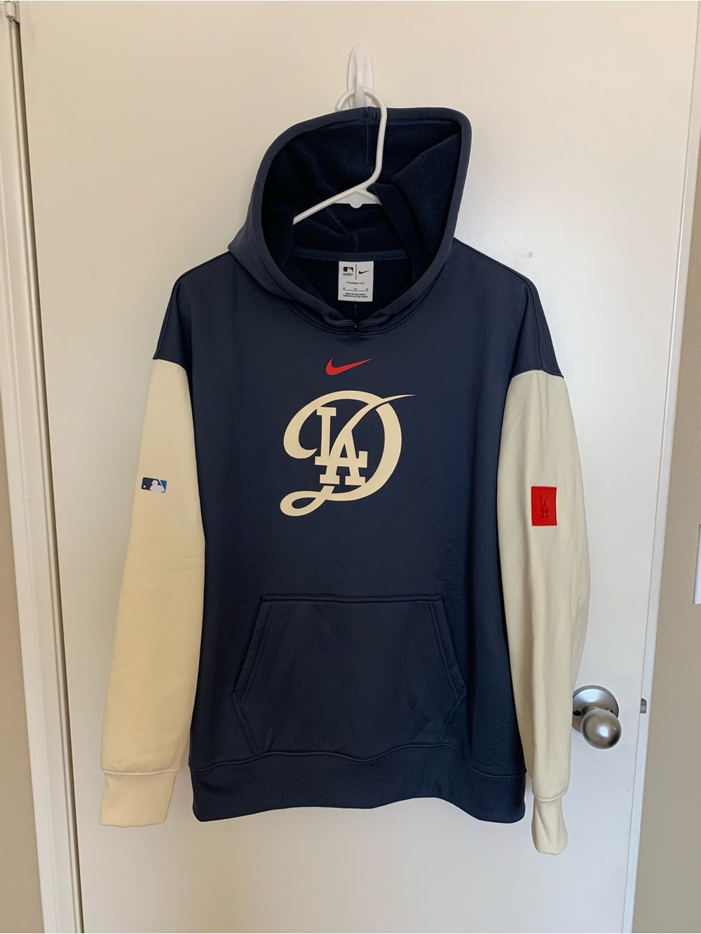 Nike LA Dodgers Hoodie Sweater City Edition Women Sz Medium. Brand New With Tags